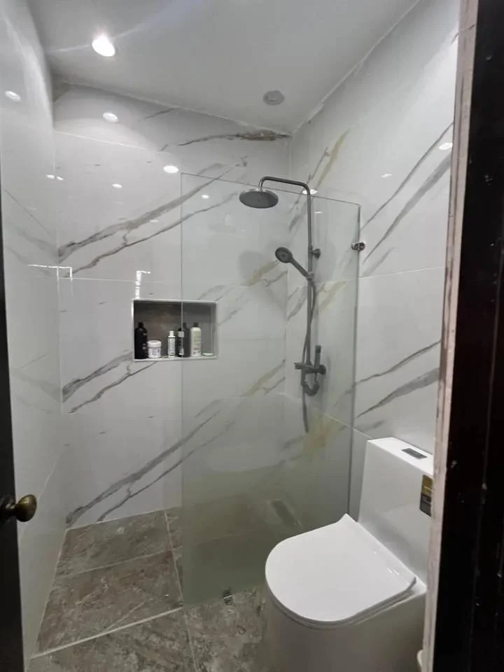 Casa de 5 habitaciones en venta en Los Cacicazgos, Distrito Nacional - 4