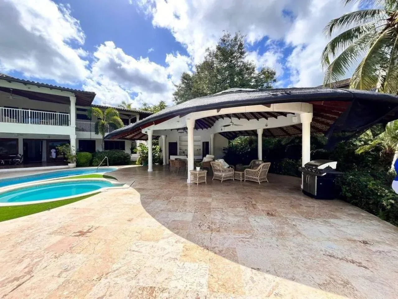 Casa de Campo: villa 7 hab. en venta