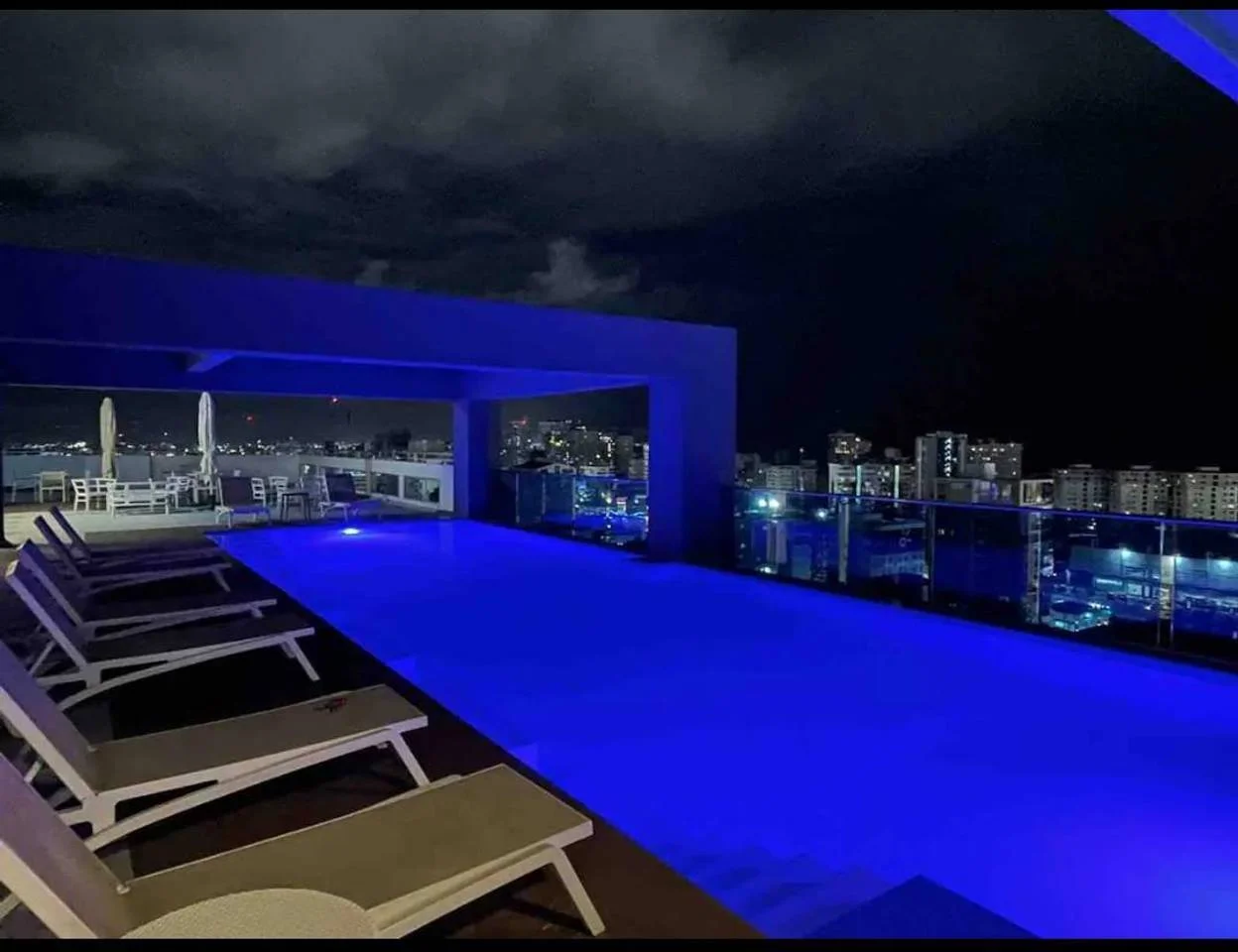 Apartamento de 2 habitaciones en venta en Piantini, Distrito Nacional - 3