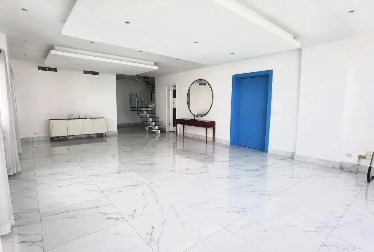 Penthouse à louer — Bella Vista, Santo Domingo D.N. (3 ch.)