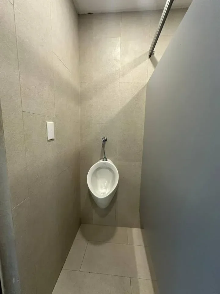 Commercial space for rent — Urbanización Italia, Santo Domingo Este - 2