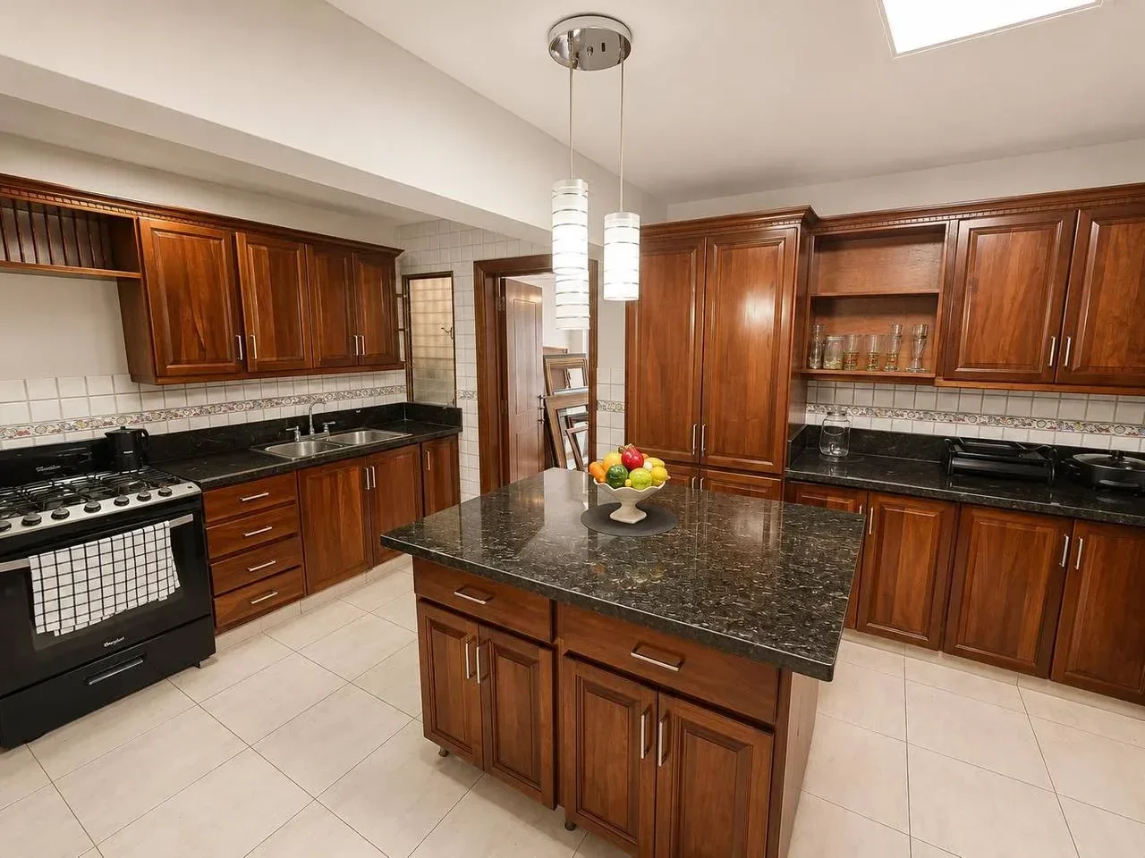 Casa de 4 habitaciones en venta en Los Jardines del Sur, Santo Domingo D.N. - 4