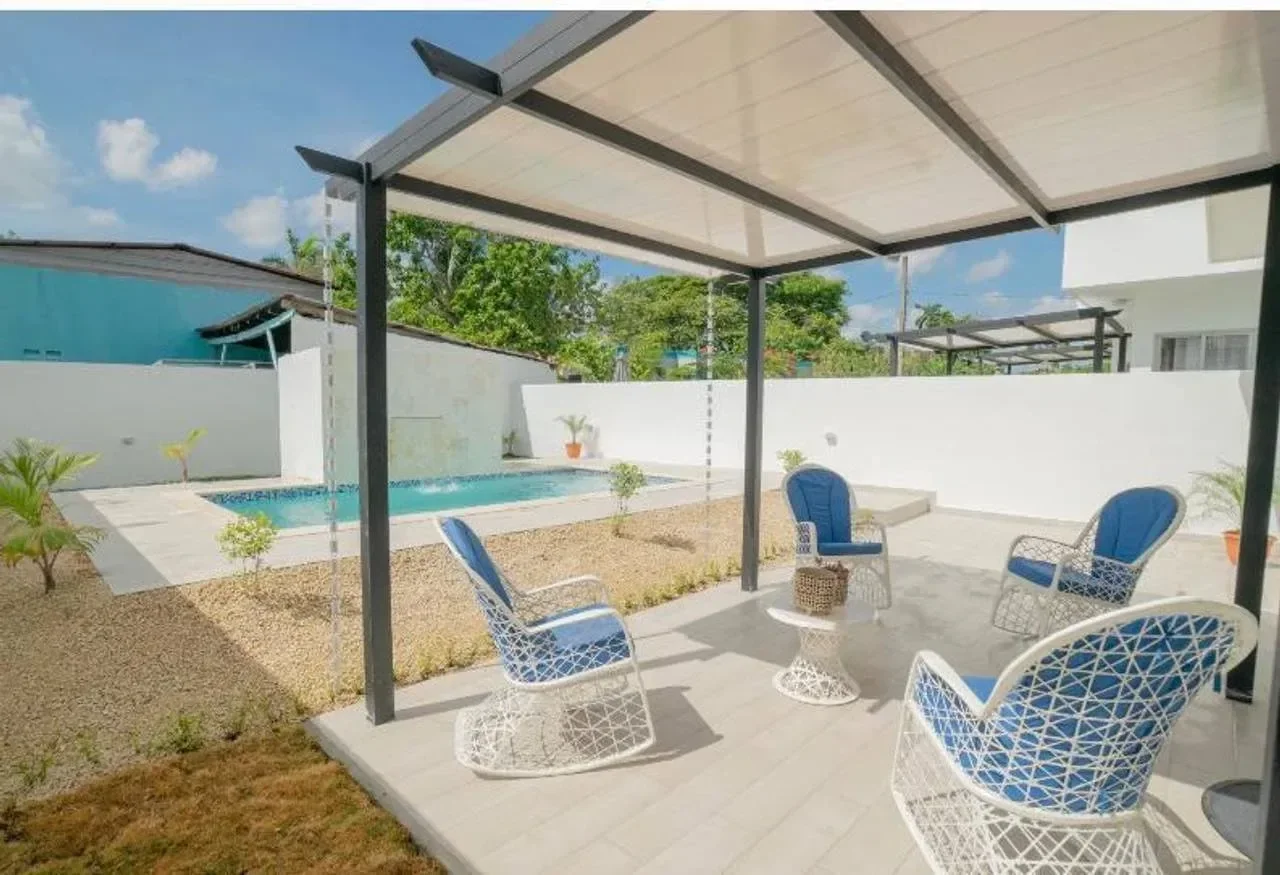 Luperón: villa 3 hab. · 231 m² en venta - 2