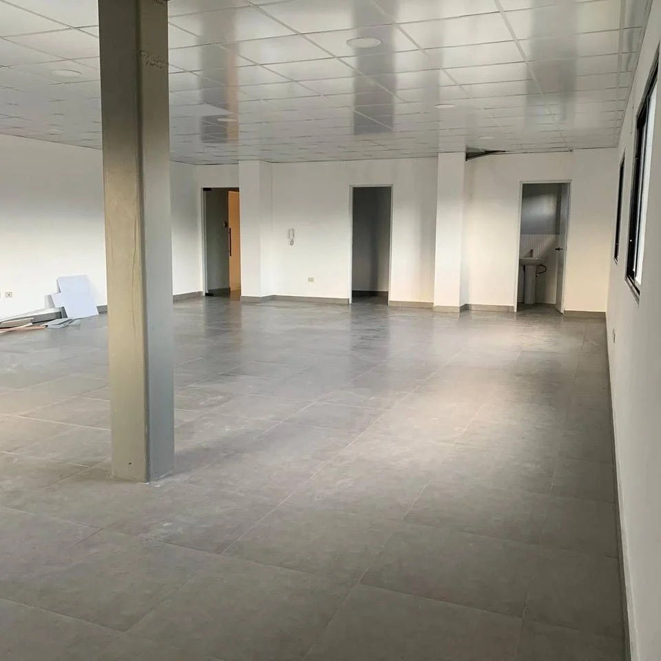 Gazcue: local comercial · 90.55 m² en alquiler - 2