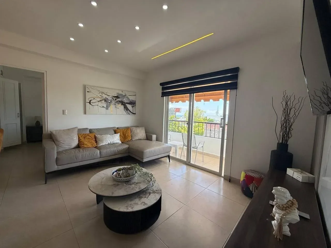 Apartamento en venta — Bella Vista, Distrito Nacional (2 hab.) - 4