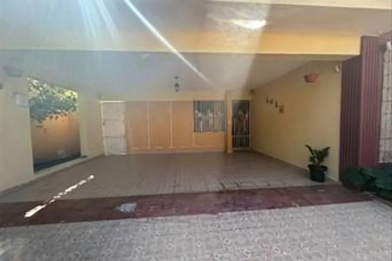 Casa en venta — Los Jardines del Sur, Distrito Nacional (3 hab.) - 5
