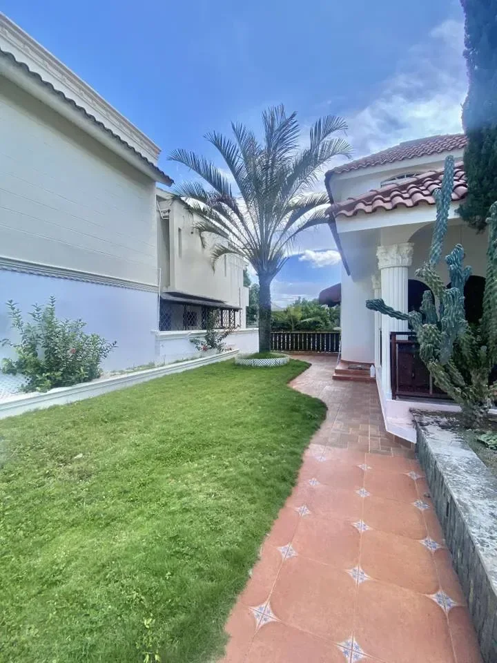 Casa en Cerro Alto, 750 m² en venta