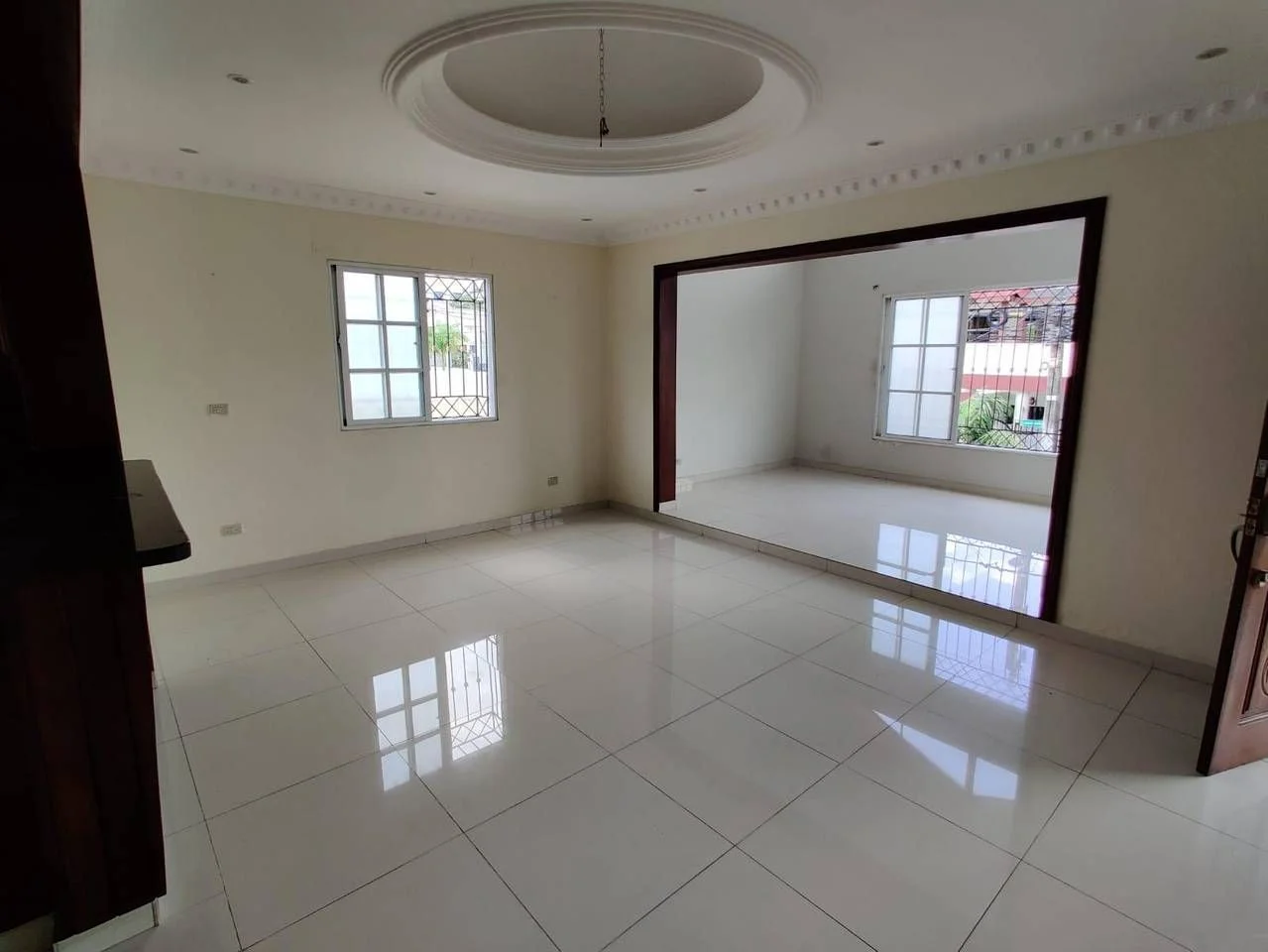 Casa de 3 habitaciones en alquiler en Altos De Arroyo Hondo, Santo Domingo D.N. - 2