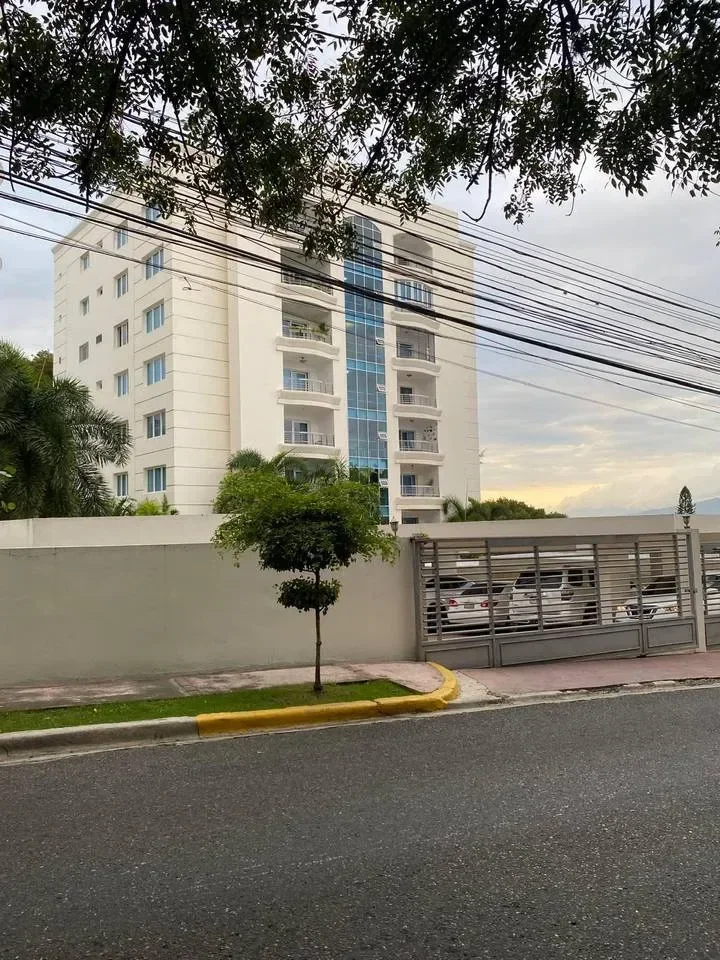 Apartamento en venta — La Trinitaria, Santiago de los Caballeros (4 hab.)