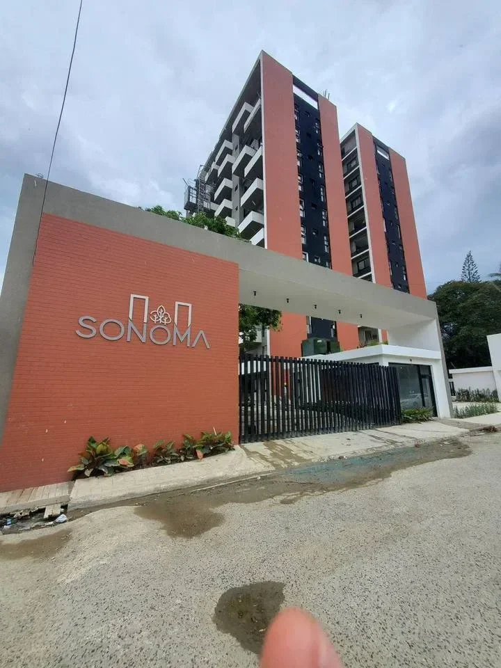 Apartamento en venta — Av. Hispanoamericana, Santiago de los Caballeros (1 hab.) - 3