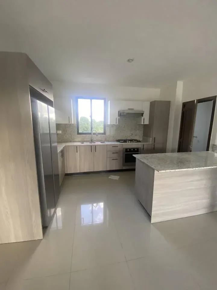 Appartement à Av. Hispanoamericana, 124 m² à vendre
