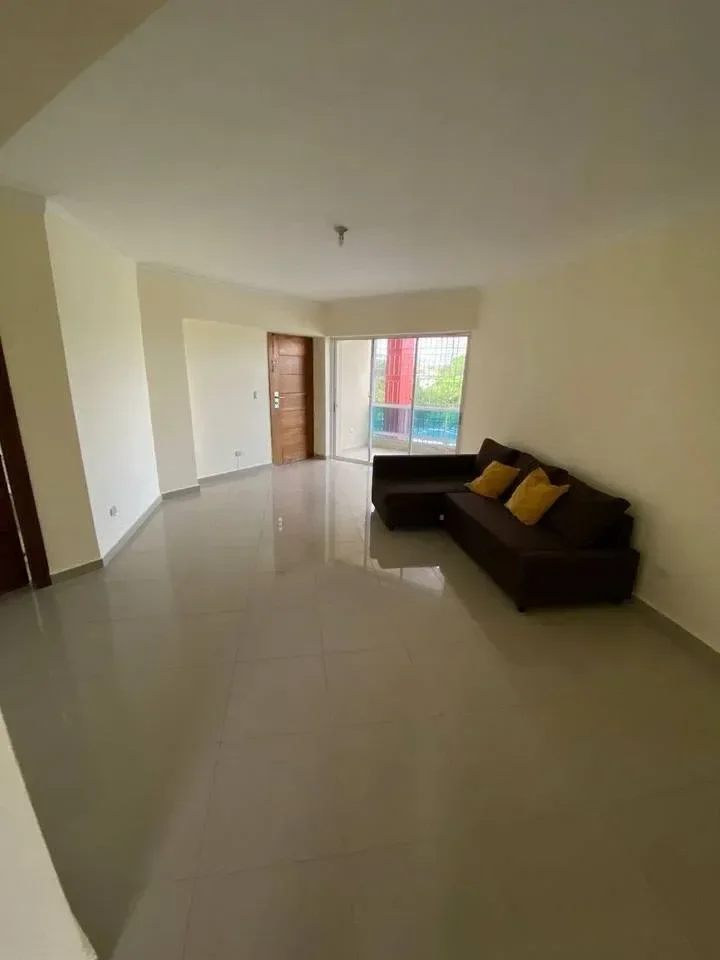 Apartamento de 3 habitaciones en venta en Alma Rosa II, Santo Domingo Este - 2
