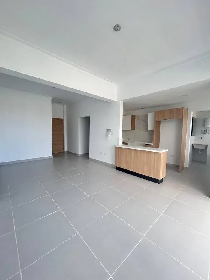 Apartamento de 2 habitaciones en venta en Zona Universitaria, Distrito Nacional - 3