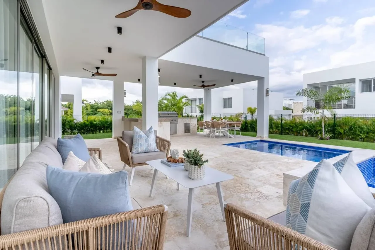 Playa Nueva Romana: villa 3 hab. · 366.7 m² en venta - 4