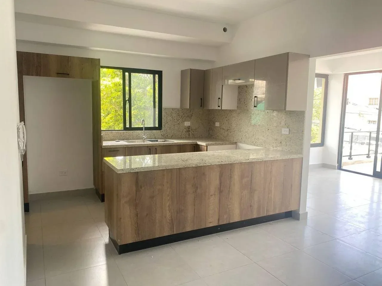 Apartamento en venta — Los Prados, Distrito Nacional (3 hab.) - 2