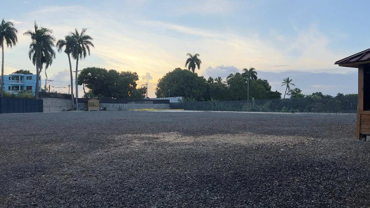 Aut. Duarte: land plot for rent - 2