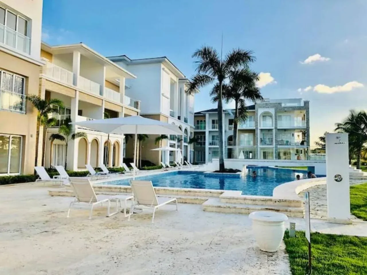 Apartamento en venta — Cana Bay, Bavaro (2 hab.)