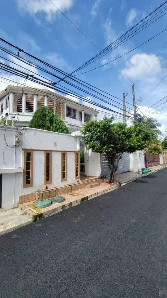 Casa en Los Rios, 330 m² en venta - 1