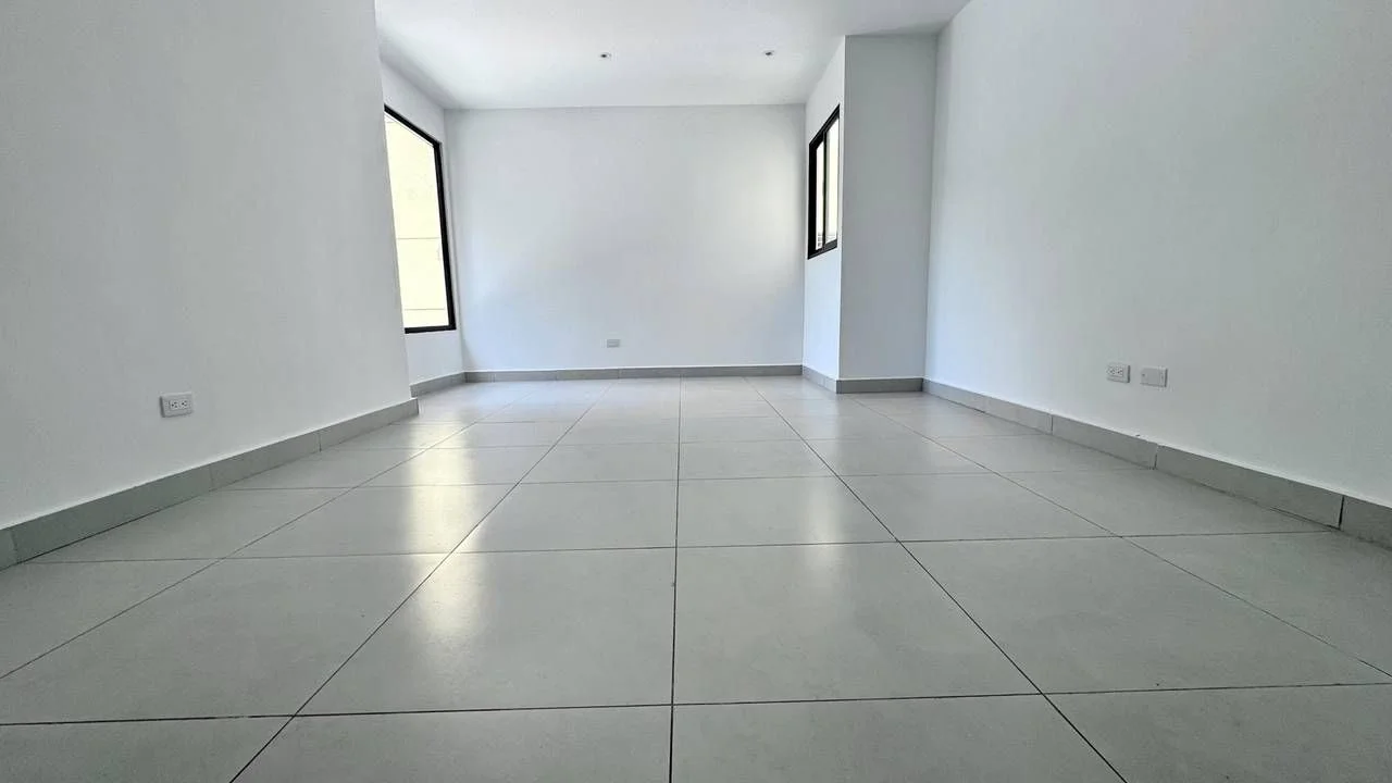 Local commercial à louer — La Julia, Santo Domingo D.N. - 2