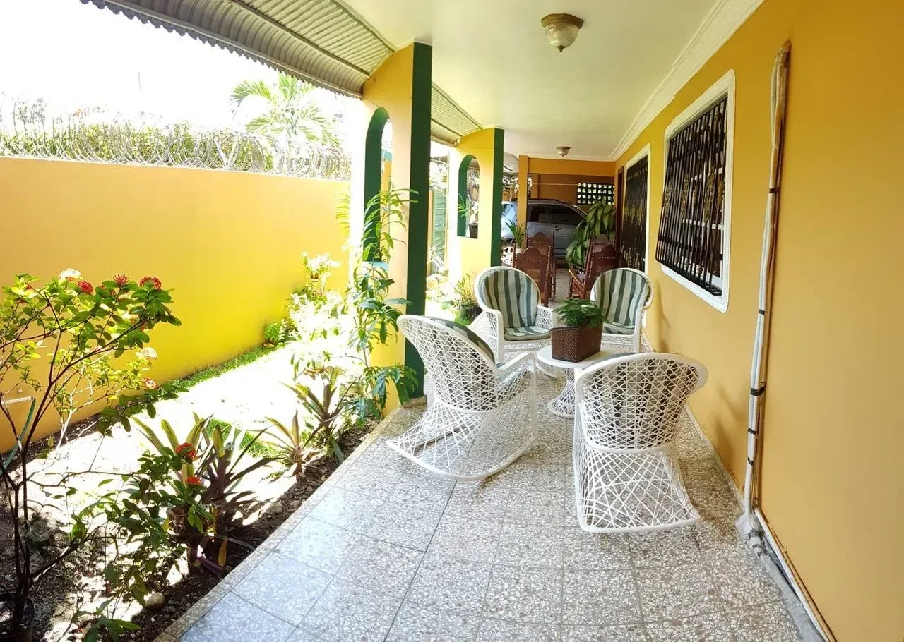 Real Tamarindo O Los Rosales: casa 5 hab. · 538.93 m² en venta - 2