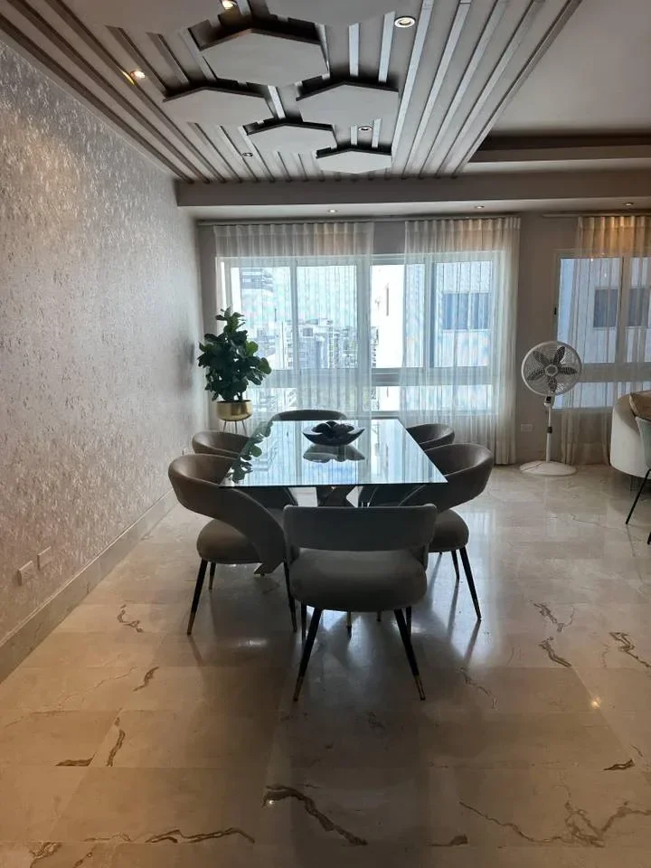 Apartamento en El Vergel, 183 m² en alquiler - 1