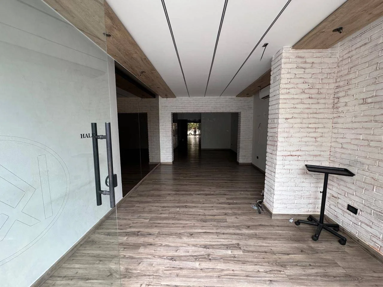 Alquiler: local comercial en Bella Vista, Santo Domingo D.N.