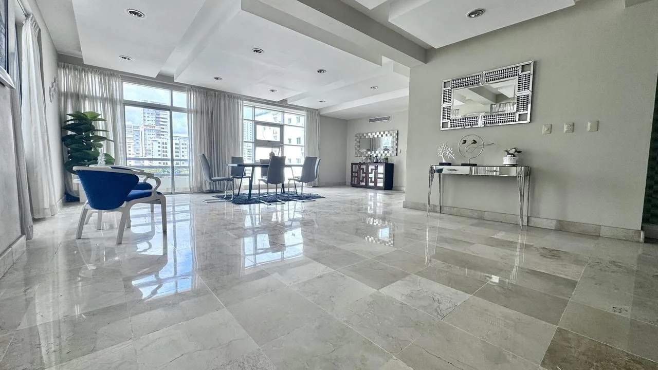 Apartamento en alquiler — Piantini, Santo Domingo D.N. (3 hab.)