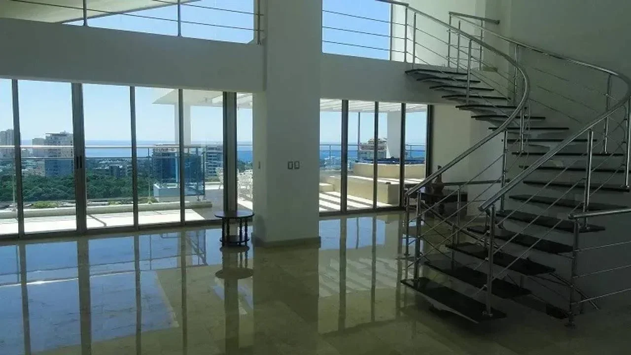 La Esperilla: penthouse 5 hab. · 549.05 m² en venta
