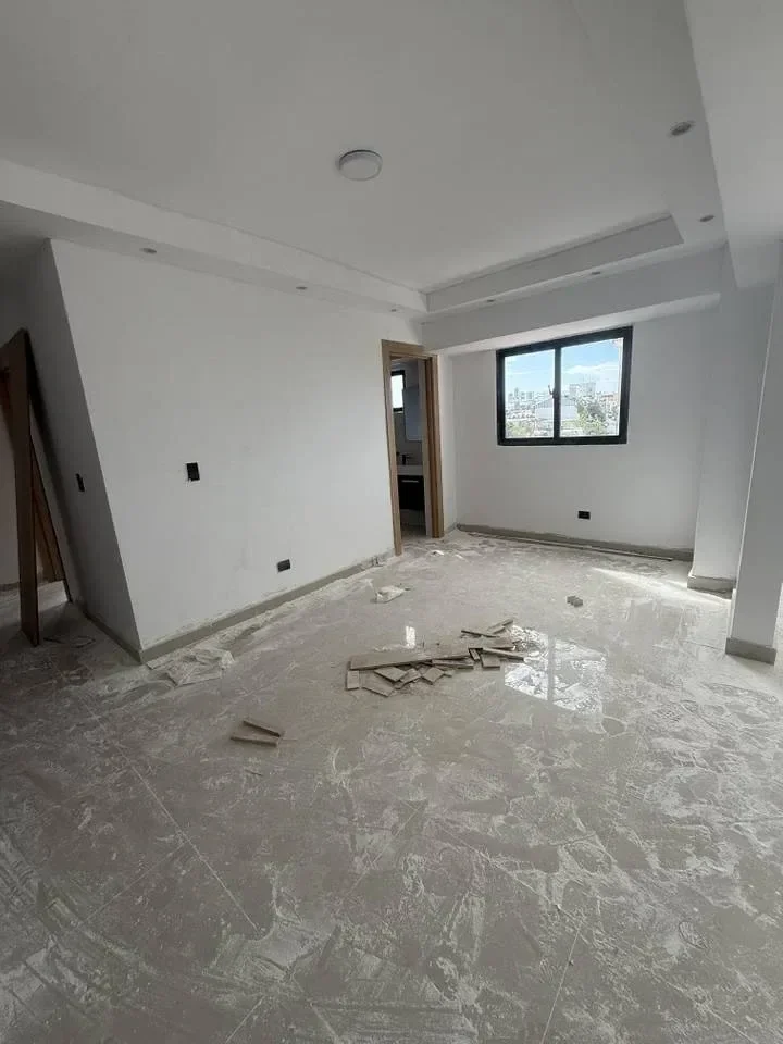 Apartamento de 3 habitaciones en venta en Los Restauradores, Distrito Nacional - 2