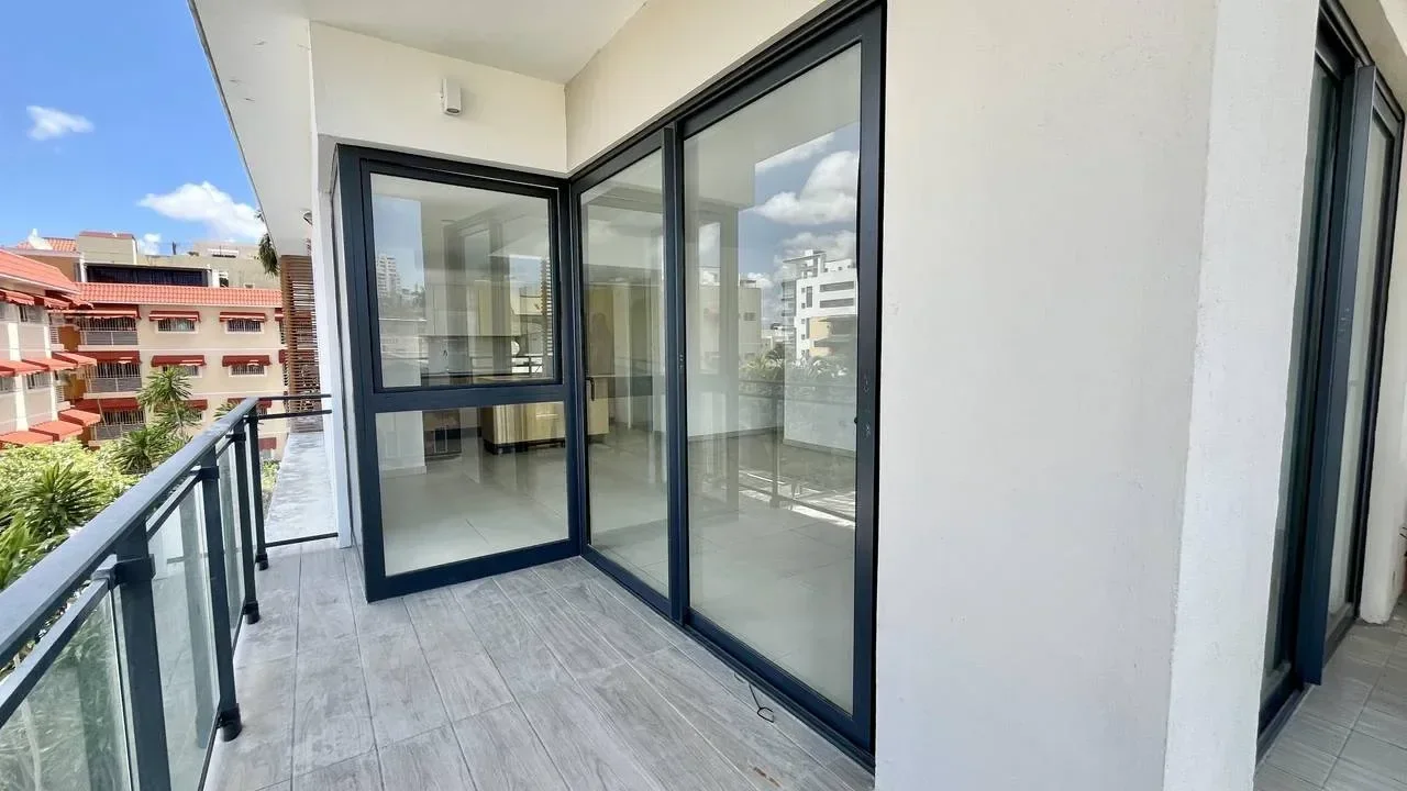 Apartamento de 2 habitaciones en venta en Arroyo Hondo, Distrito Nacional - 2