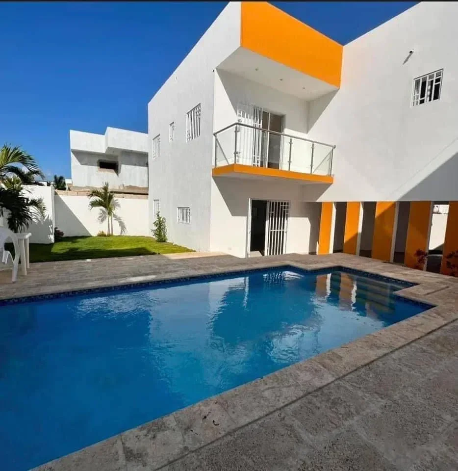 Casa de 4 habitaciones en venta en Residencial Palma De La Costa, La Romana
