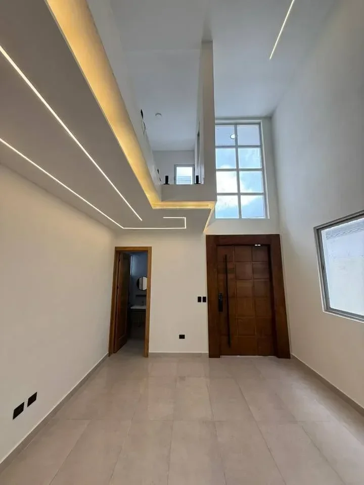 Casa de 4 habitaciones en venta en Mirador del Este, Santo Domingo Este - 5