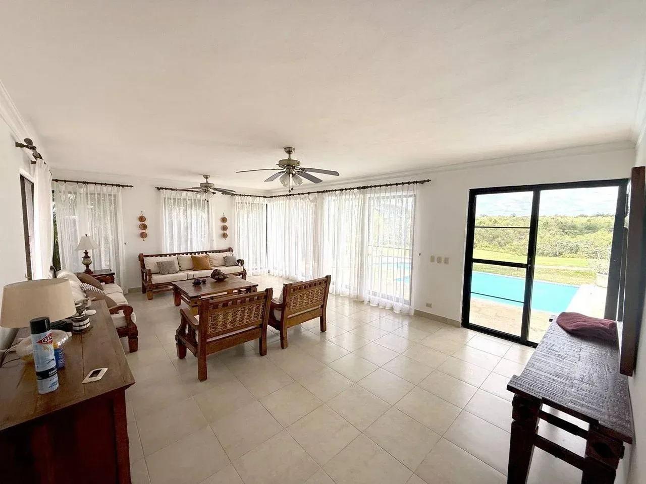 Villa en venta — La Estancia Country Club and Golf Club, San Rafael del Yuma (4 hab.)