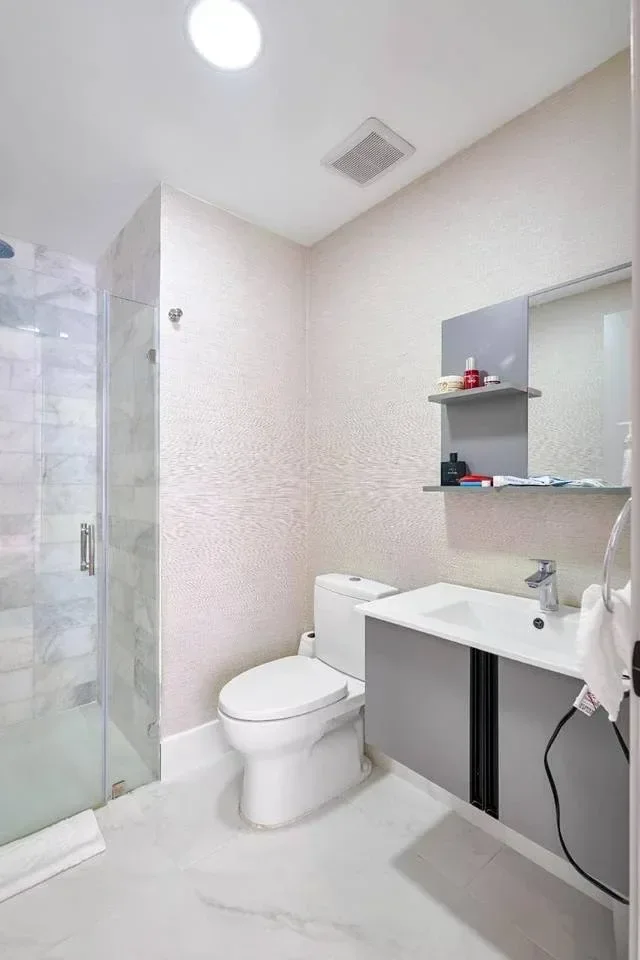 Apartamento de 2 habitaciones en venta en Piantini, Distrito Nacional - 2