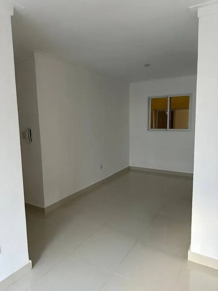 Apartamento en alquiler — Autopista San Isidro, Santo Domingo Este (3 hab.) - 2