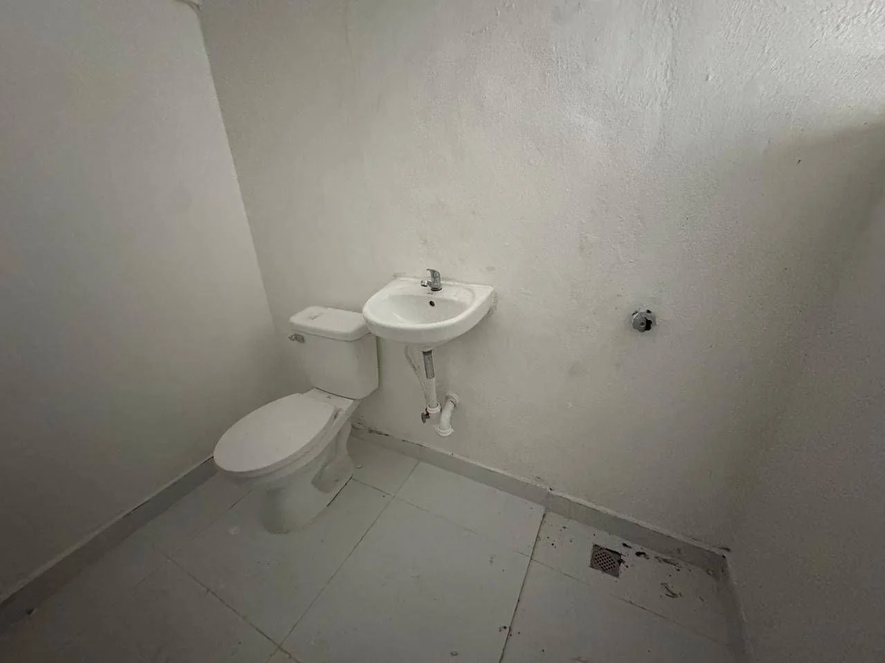 Local commercial à Julieta Morales, 83 m² à louer - 4