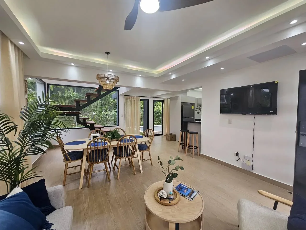 Las Terrenas: villa 2 ch. · 158.71 m² à vendre