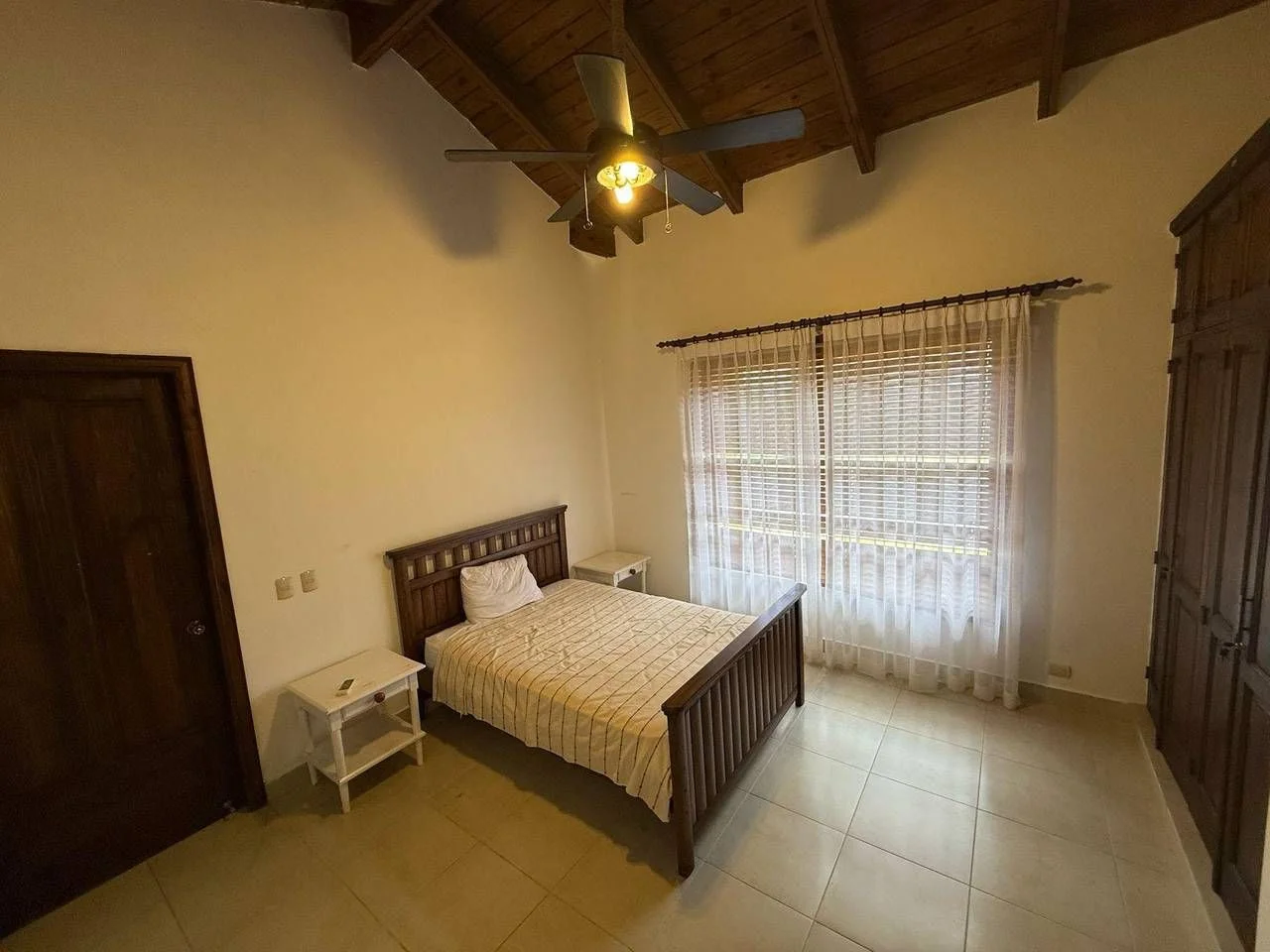 Villa en venta — La Romana, La Romana (4 hab.) - 4