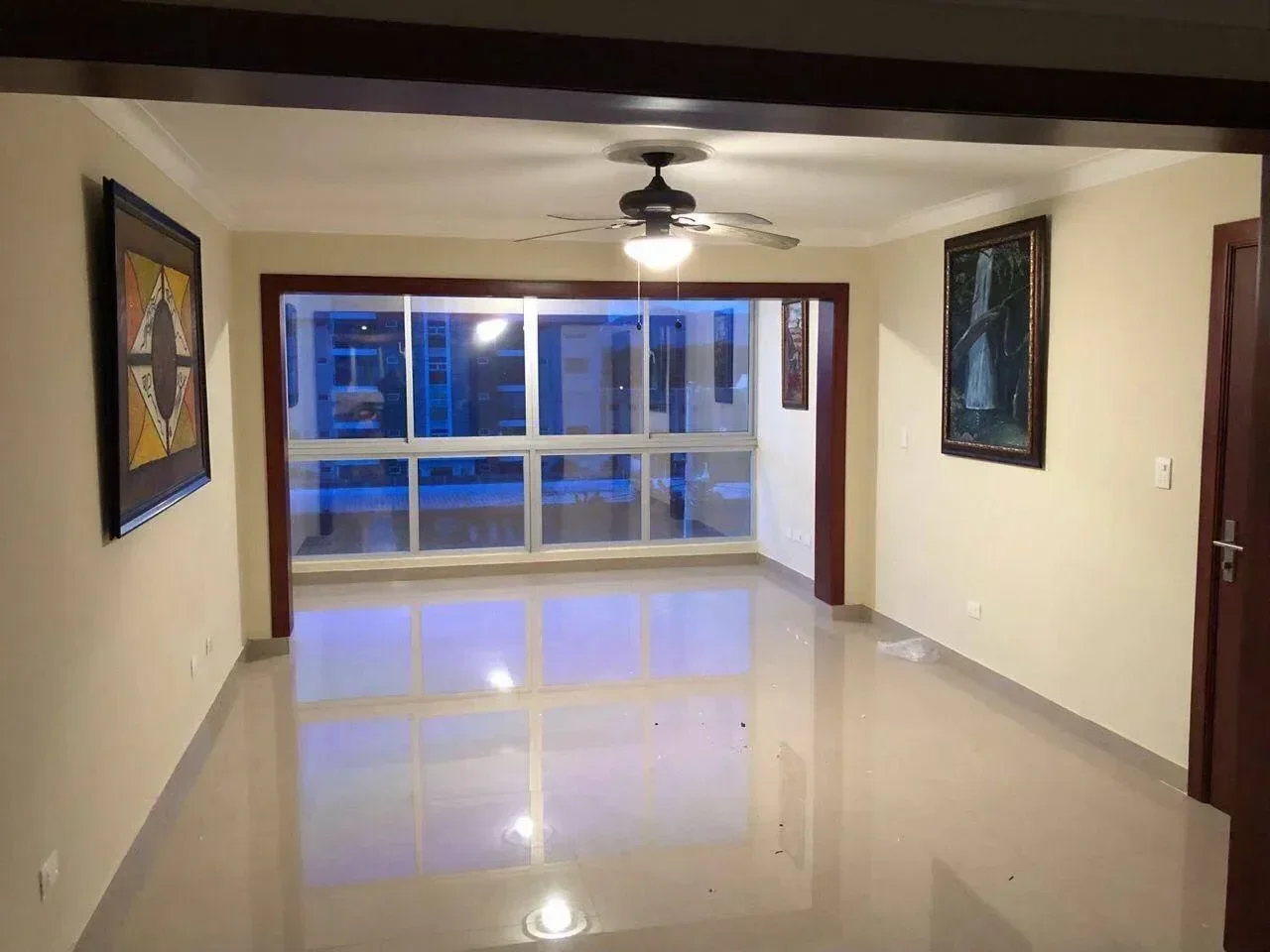 Urbanización El Embrujo I: apartamento 3 hab. · 242.85 m² en venta - 3