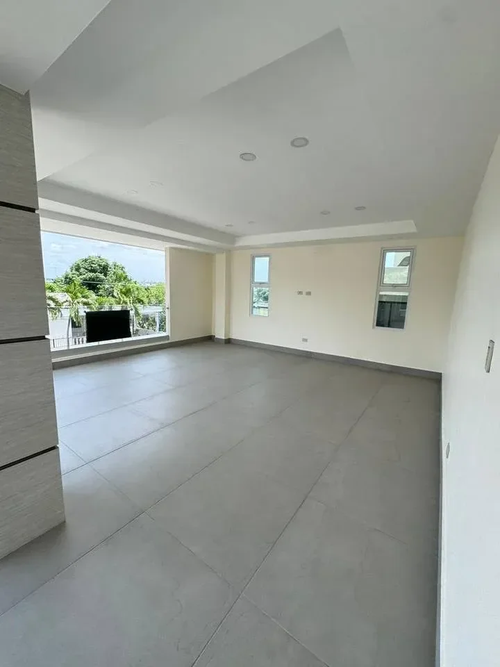 Casa en La Zurza, 360 m² en venta - 4