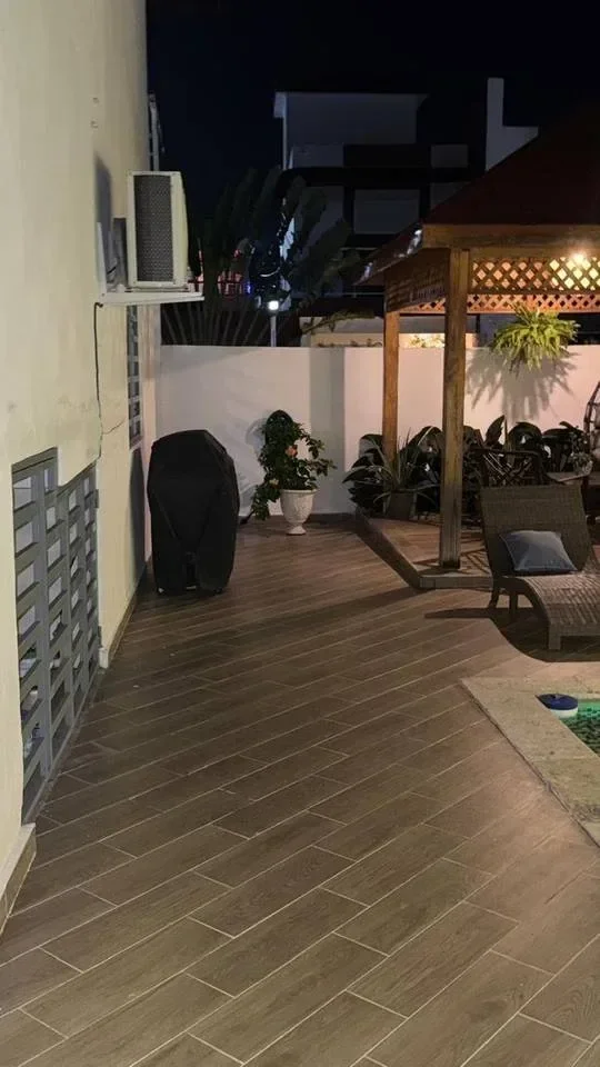 Casa de 4 habitaciones en venta en Residencial Brisa Oriental Ii, Santo Domingo Este - 2