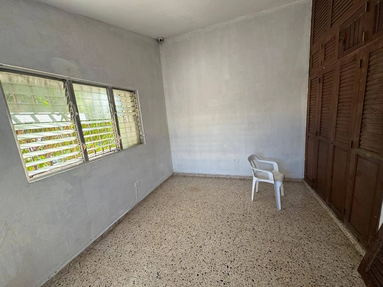 Julieta Morales: local commercial 4 ch. · 238 m² à louer - 4