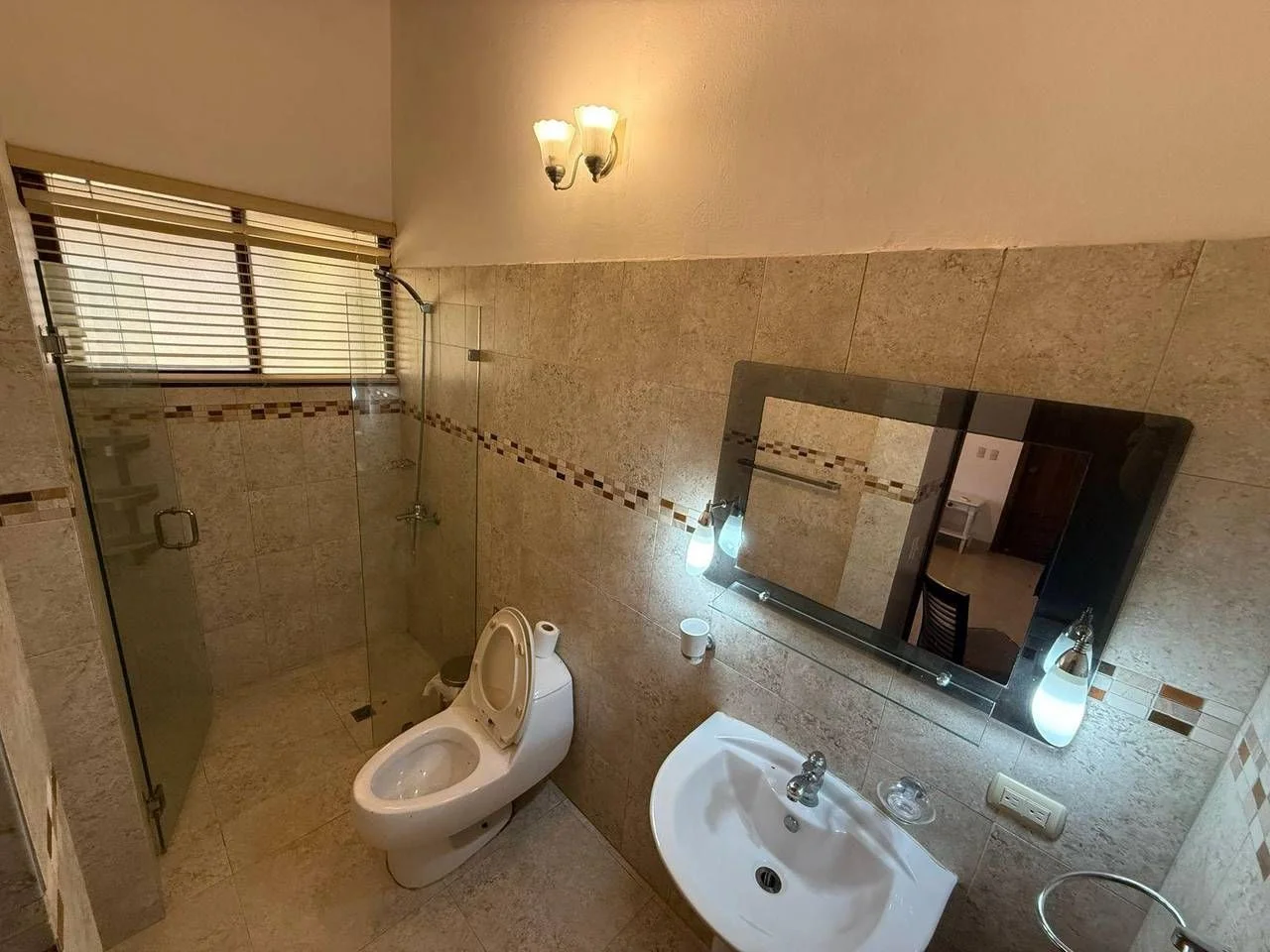 Villa en venta — La Romana, La Romana (4 hab.) - 5