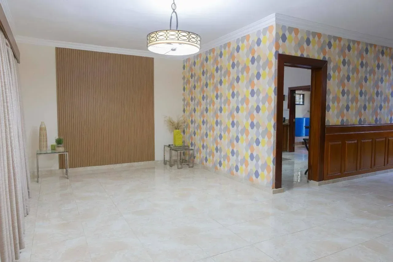 Casa en venta — Los Maestros, Distrito Nacional (3 hab.) - 2