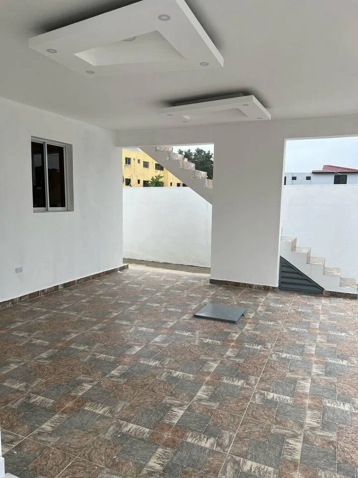 Casa de 3 habitaciones en venta en Llanos de Gurabo, Santiago de los Caballeros - 2