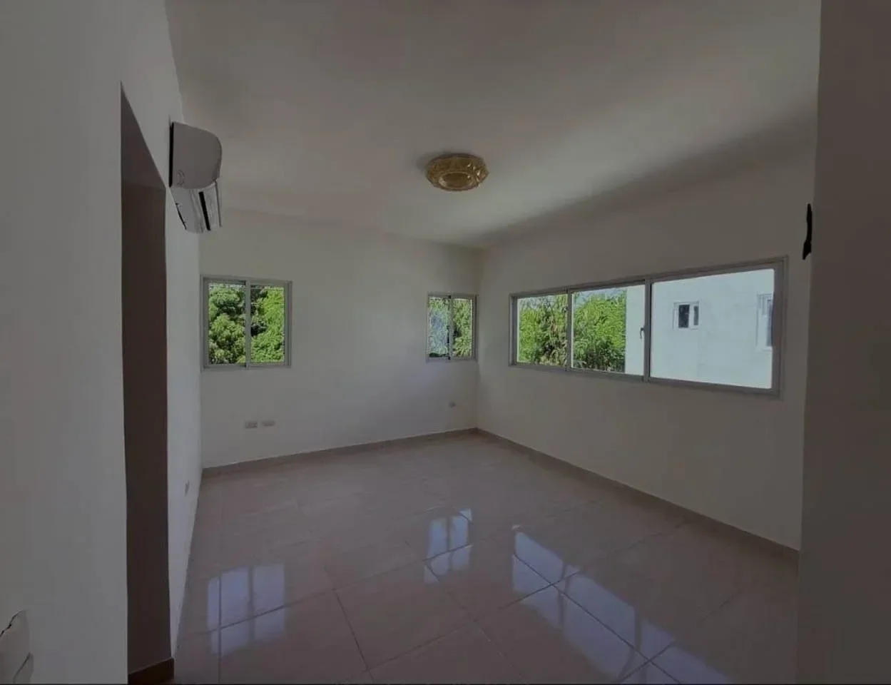 Villa de 3 habitaciones en venta en Caleta, La Romana - 5