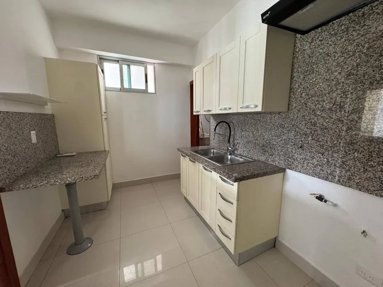Apartment with 1 bedrooms for rent in La Julia, Santo Domingo D.N. - 3
