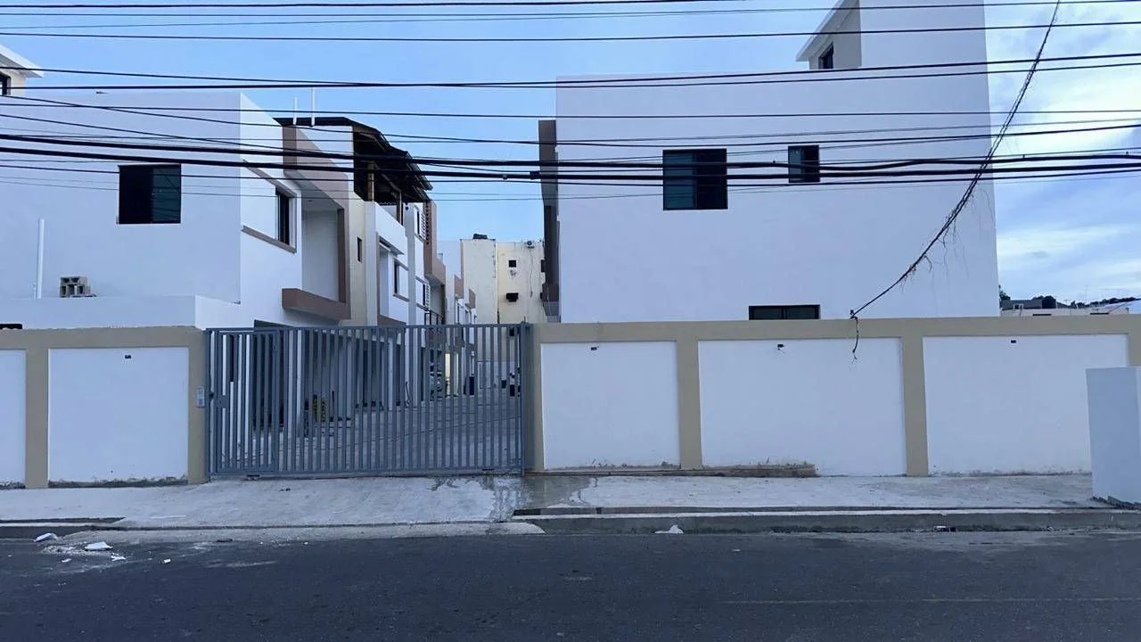 Venta: casa en Alma Rosa II, Santo Domingo Este - 5