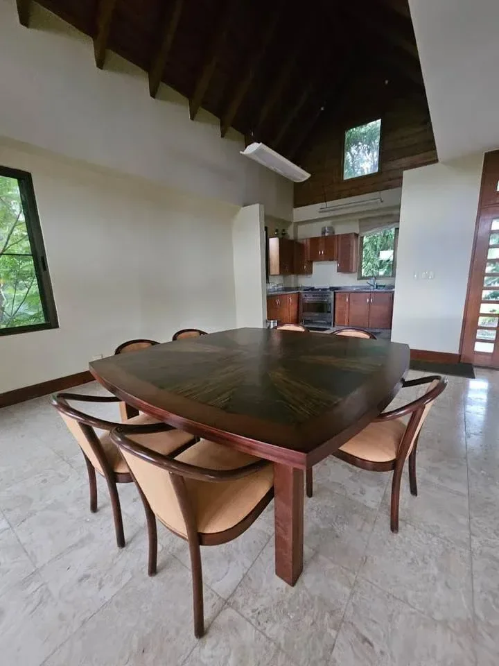 Casa en venta — Jarabacoa, Jarabacoa (4 hab.)