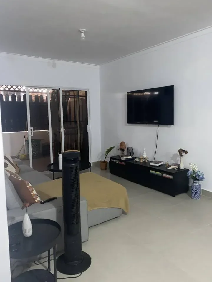 Apartamento de 3 habitaciones en venta en Prolongación Av. 27 De Febrero, Santo Domingo Oeste - 2